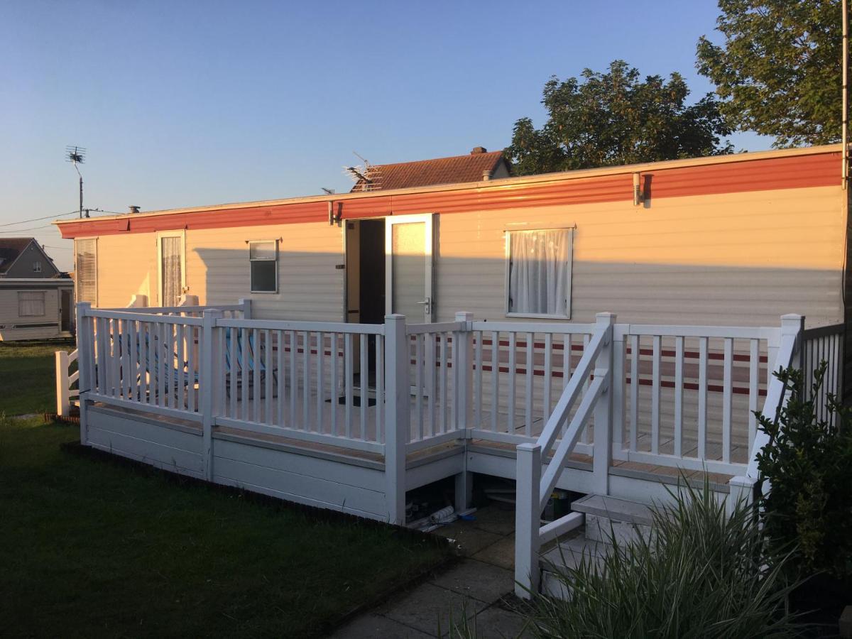 The Sanctuary 120 Sandgate, South Road,Nr29 4Jh, Hemsby Villa Exterior photo